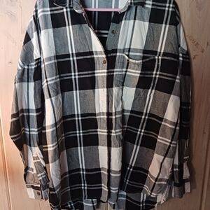 GAP LADIES BOYFRIEND BUTTON DOWN FLANNEL SHIRT SIZE XL